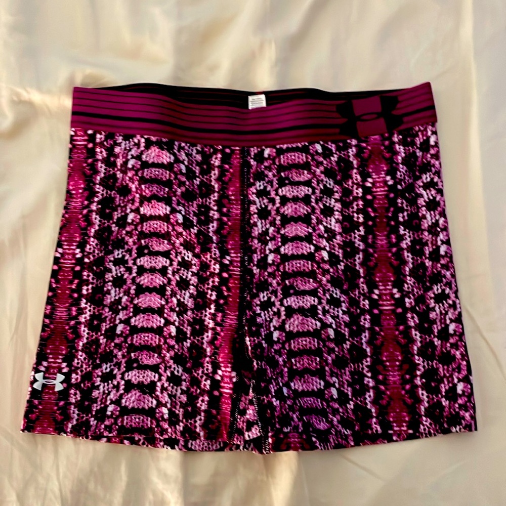 Under Armour Compression Shorts
Small